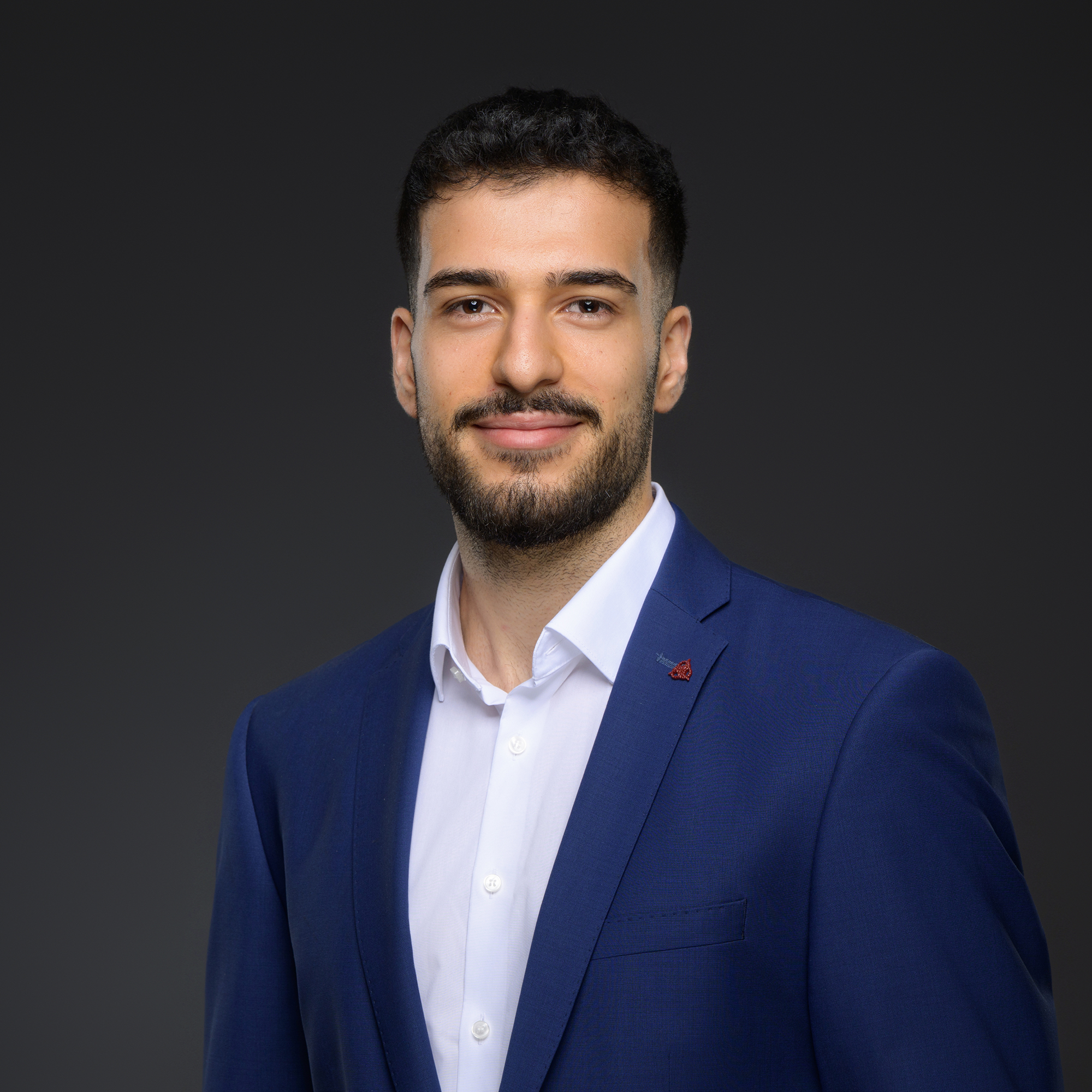 Akan Erol